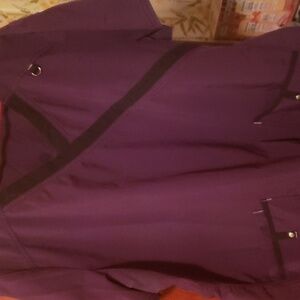 Scrub set